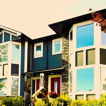 Lovely Comfy Home Private Bath In Central Calgary Luaran gambar